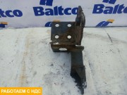 Кронштейн переднего бампера